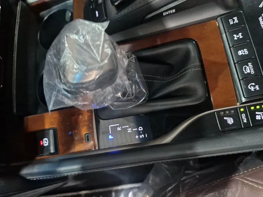 لكزس LX 570 S 2020 