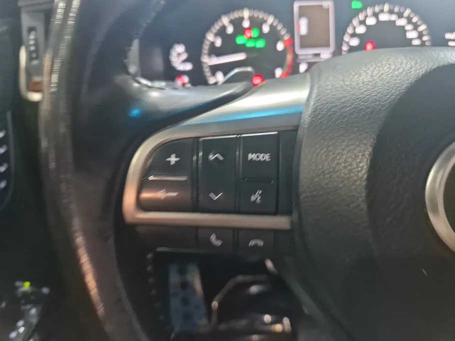 لكزس LX 570 S 2020 