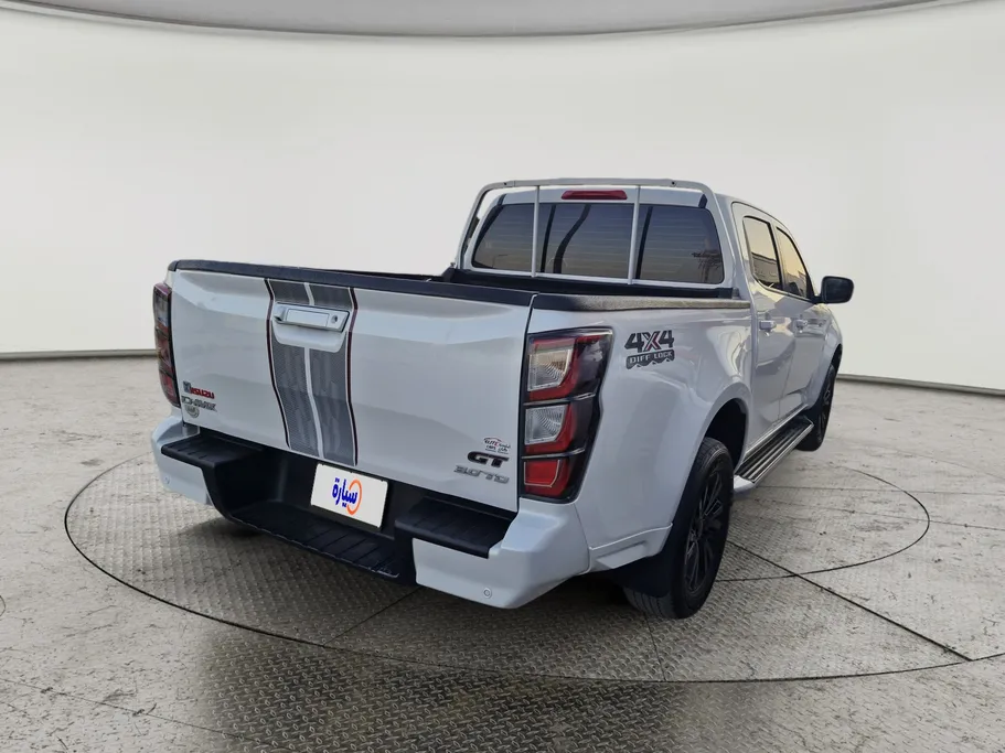 ايسوزو دي ماكس GT 2025 