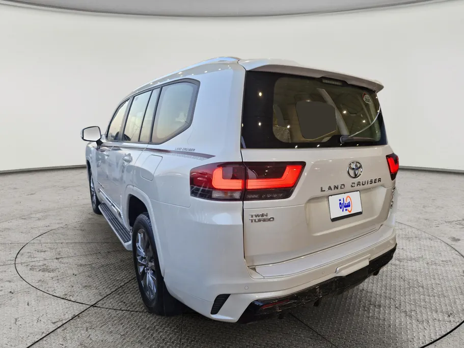 تويوتا لاندكروزر GXR4 2025 