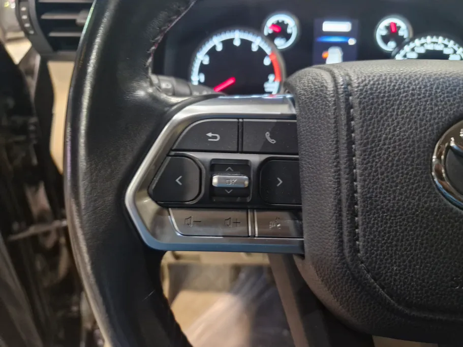 تويوتا لاندكروزر GXR3 2024 