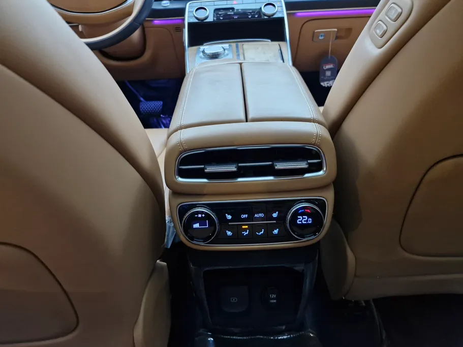 2023 Genesis GV80 Royal 