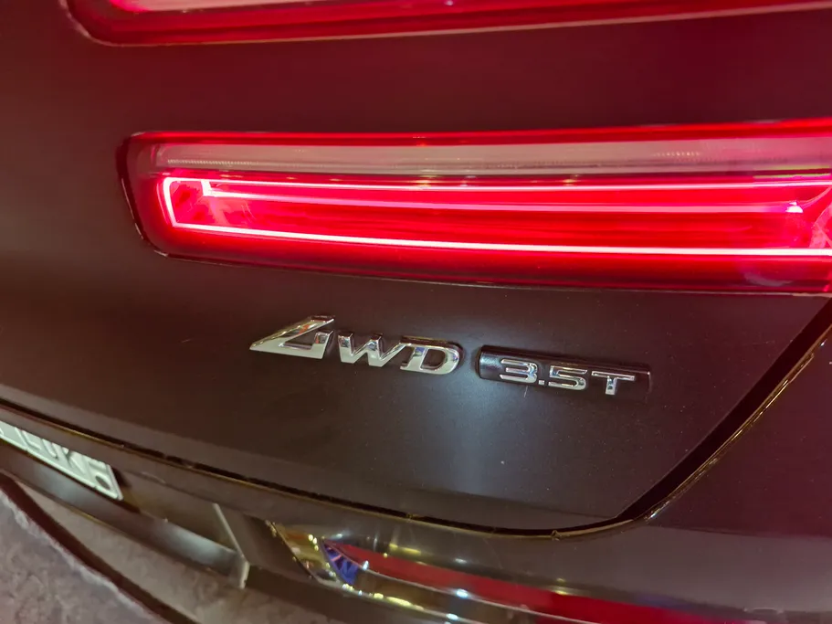 2023 Genesis GV80 Royal 