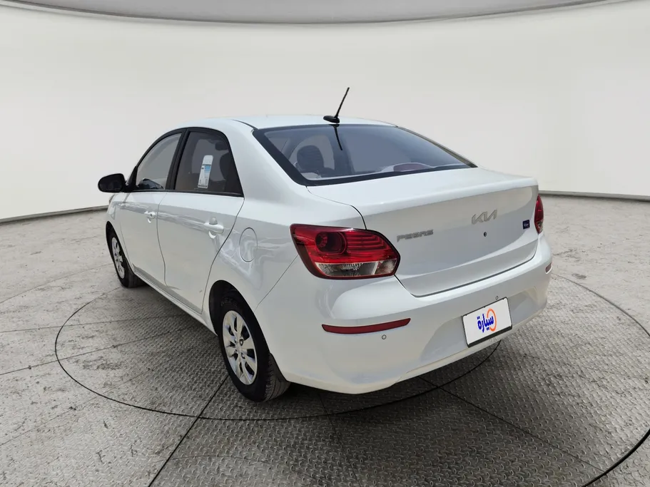 2025 Kia Pegas GL 
