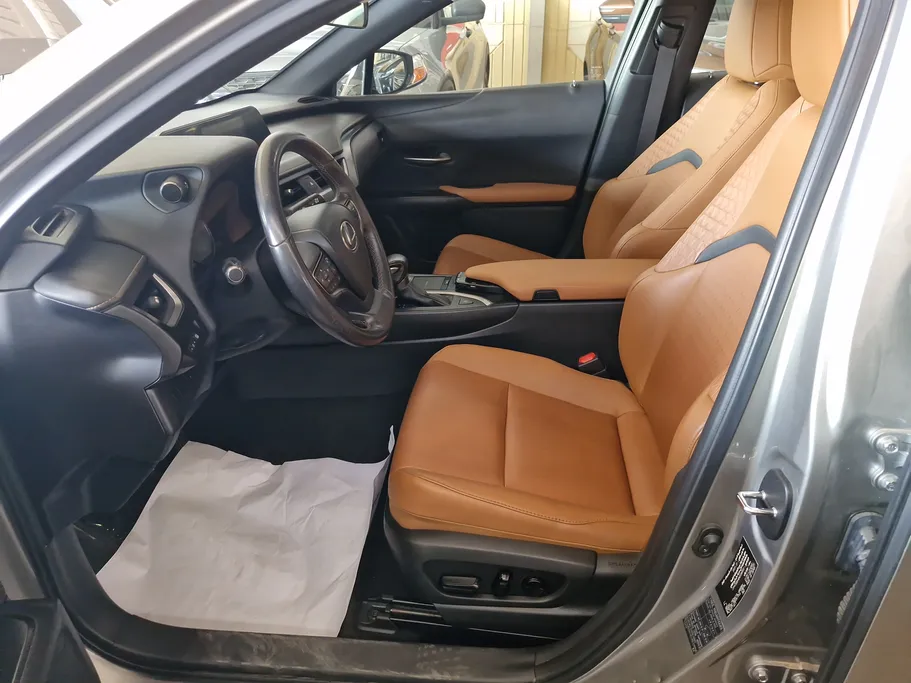 2021 Lexus UX 200 