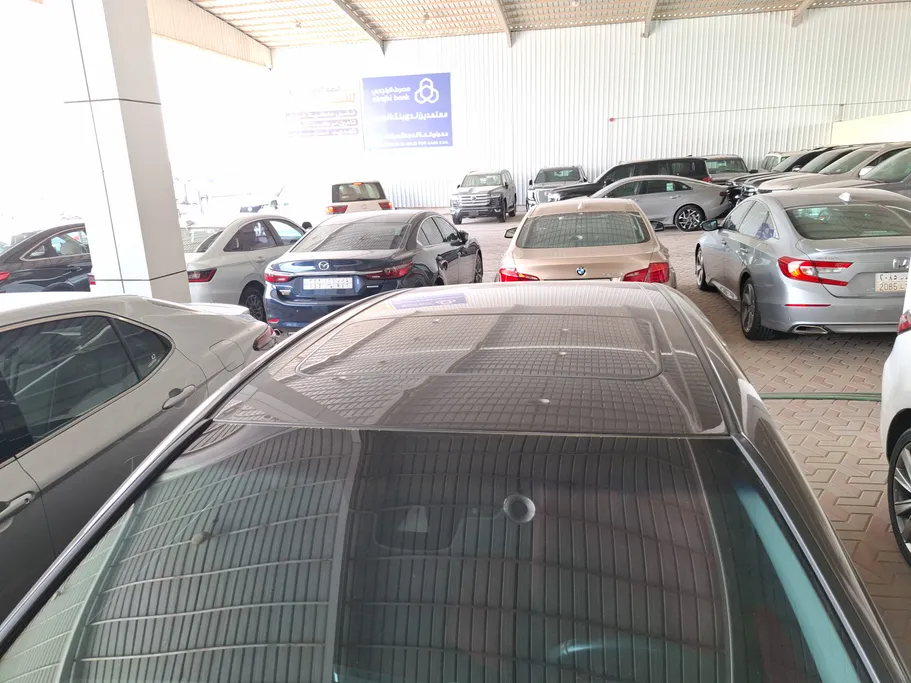 2022 Toyota Camry  SE V6 