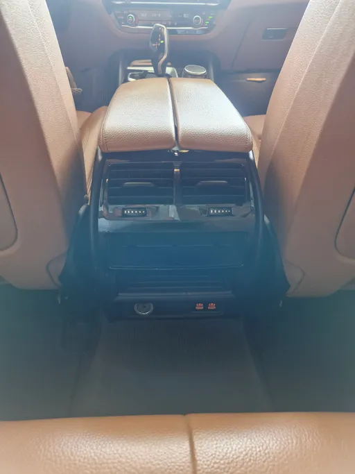 بي ام دبليو الفئة الخامسة 520i 2023 