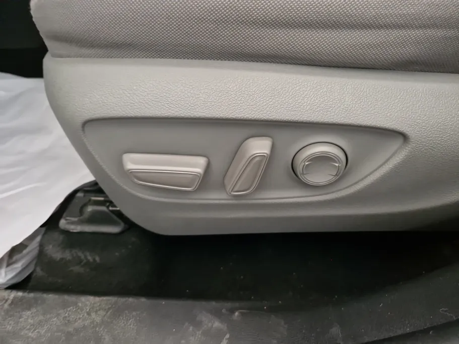 2020 Toyota Highlander GLE 