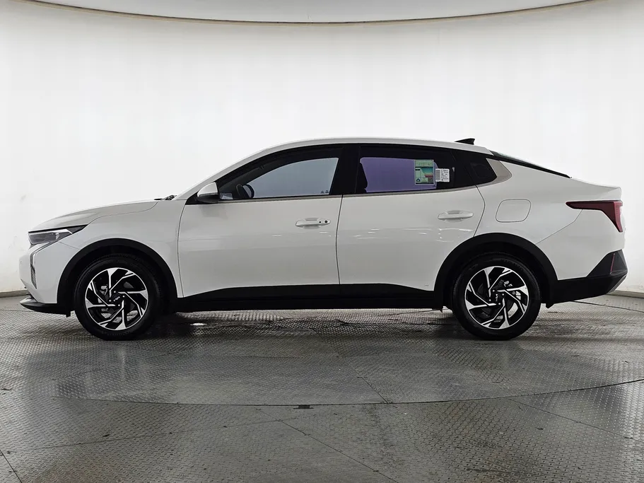 2025 Kia K3 EX 