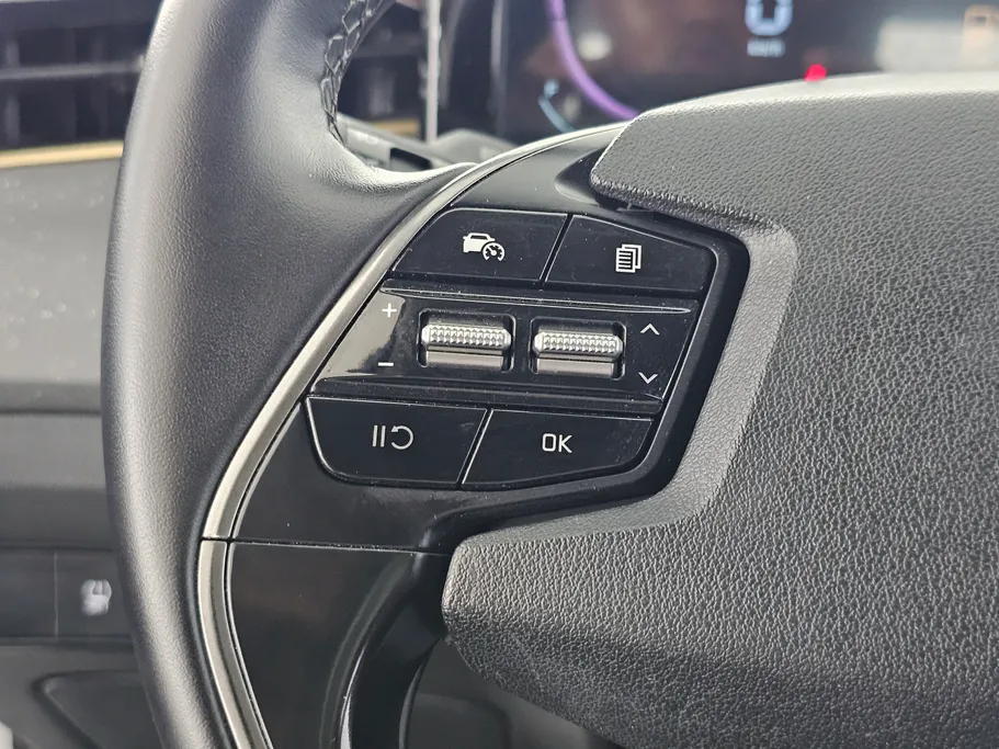 2025 Kia K3 EX 