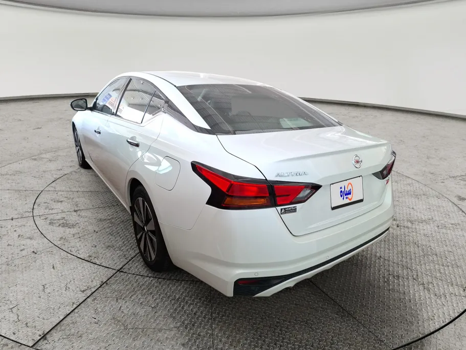 2022 Nissan Altima SV 