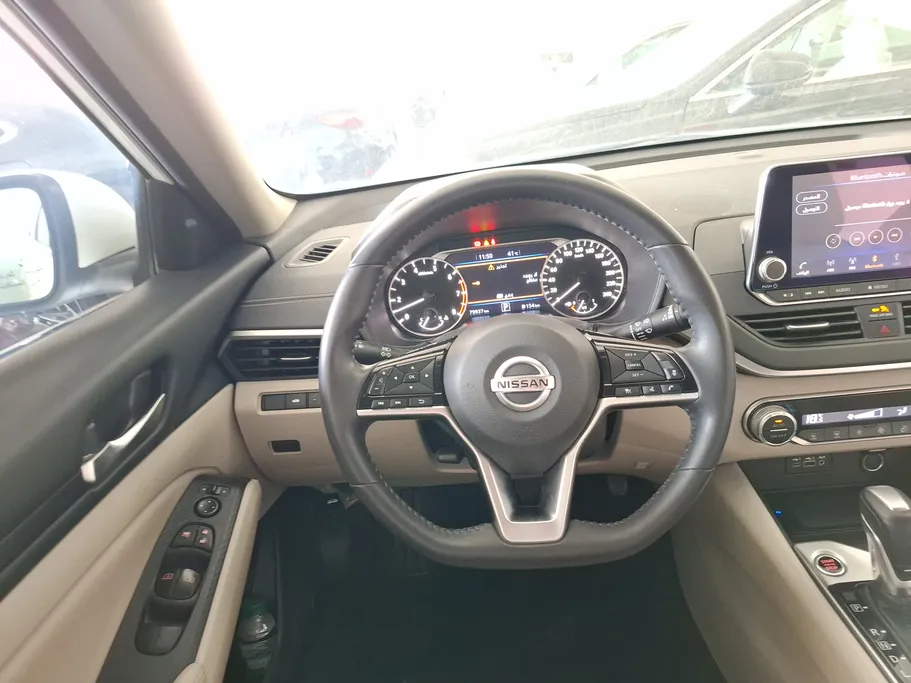 2022 Nissan Altima SV 