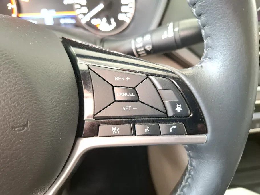 2022 Nissan Altima SV 