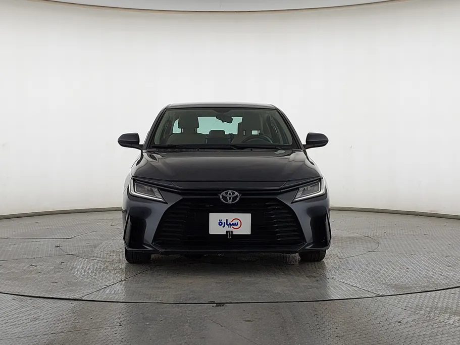 2023 Toyota Yaris  Y 