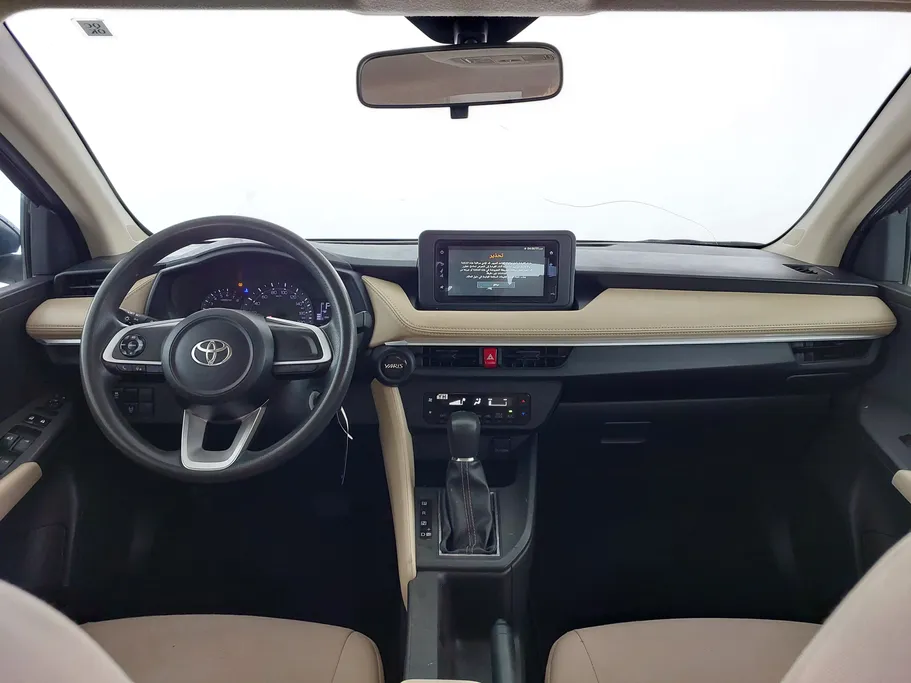 2023 Toyota Yaris  Y 
