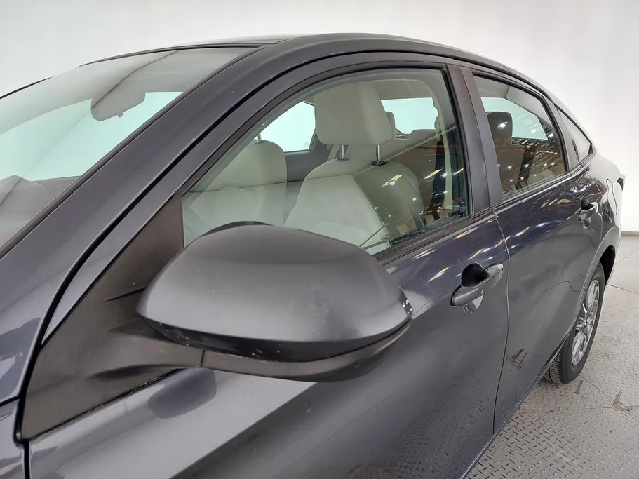 2023 Toyota Yaris  Y 