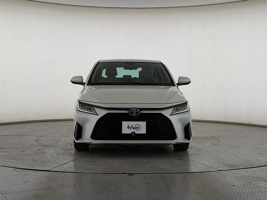 2023 Toyota Yaris  Y 