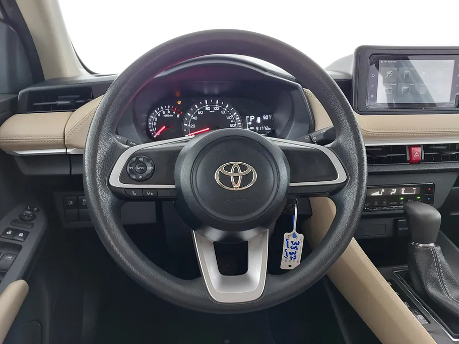 2023 Toyota Yaris  Y 