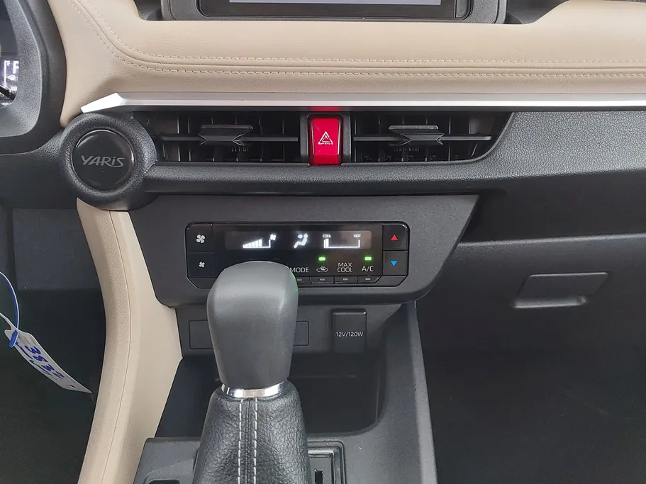 2023 Toyota Yaris  Y 