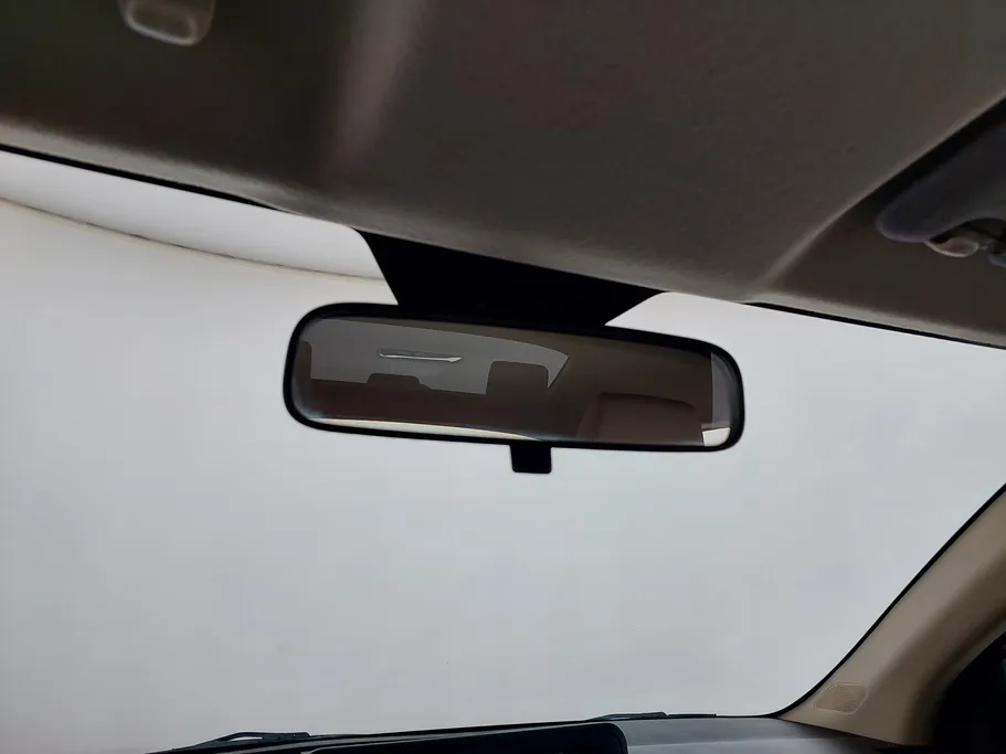2023 Toyota Yaris  Y 