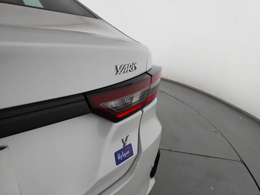 2023 Toyota Yaris  Y 