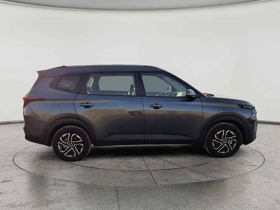 2023 Kia Carens LX S2 