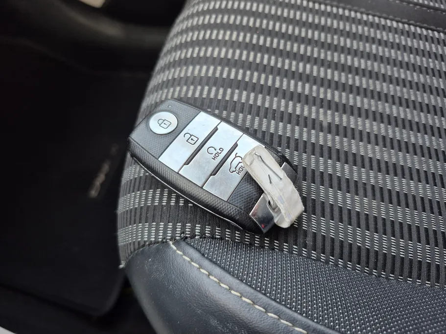 2023 Kia Carens LX S2 