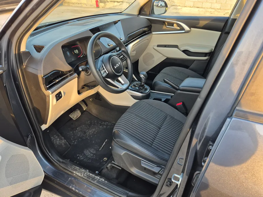 2023 Kia Carens LX S2 