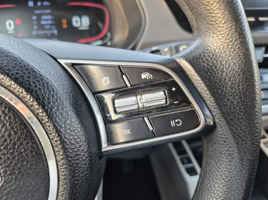 2023 Kia Carens LX S2 