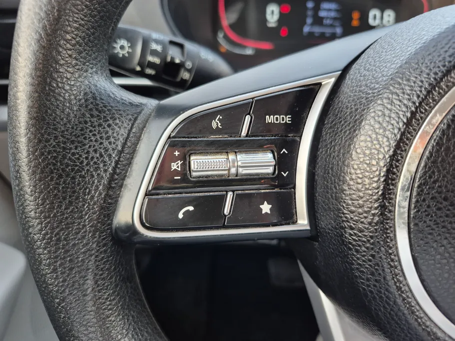 2023 Kia Carens LX S2 