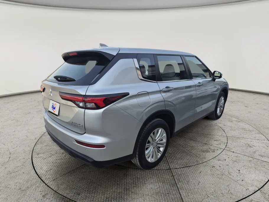 2024 Mitsubishi Outlander ML 