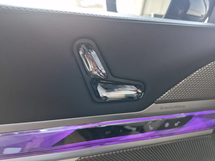 بي ام دبليو الفئة السابعة 735i 2023 