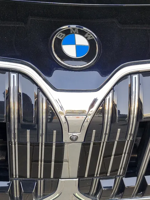 بي ام دبليو الفئة السابعة 735i 2023 