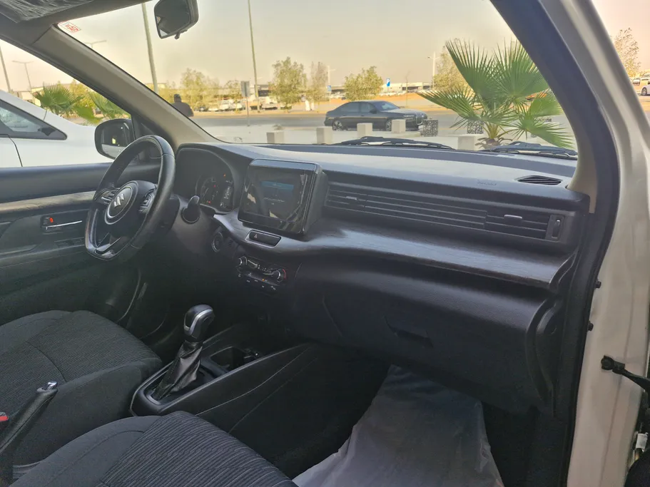 سوزوكي ارتيجا GLX 2024 