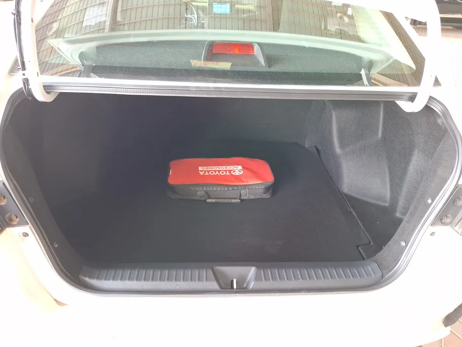 2024 Toyota Yaris  Y 