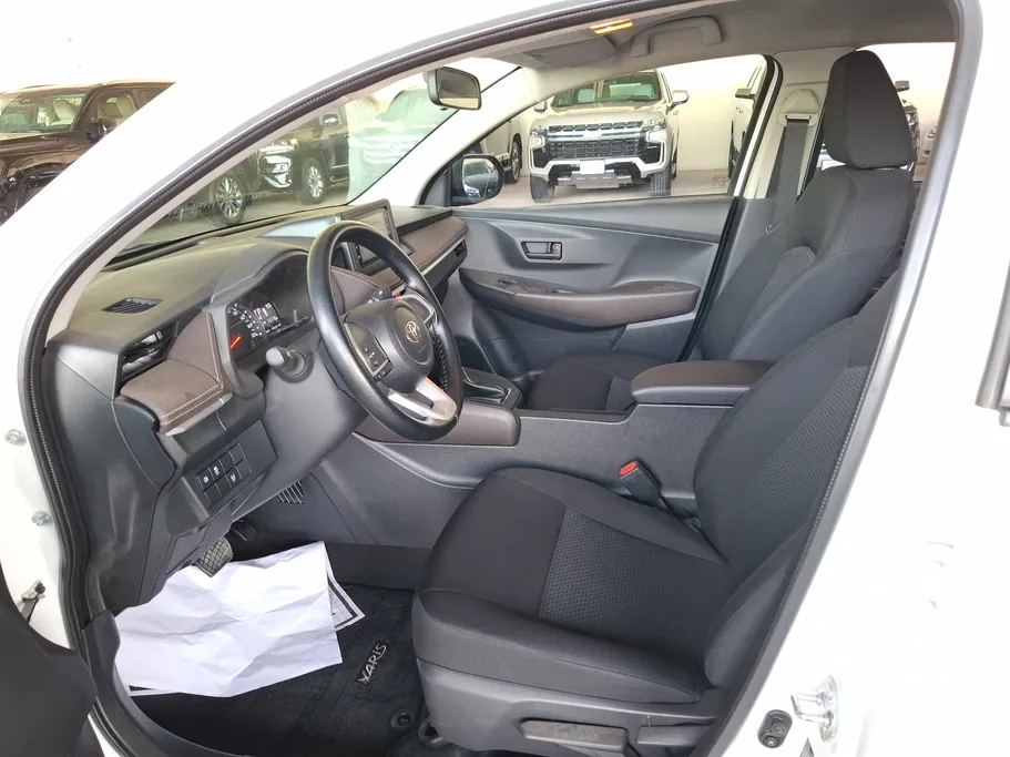 2024 Toyota Yaris  Y 