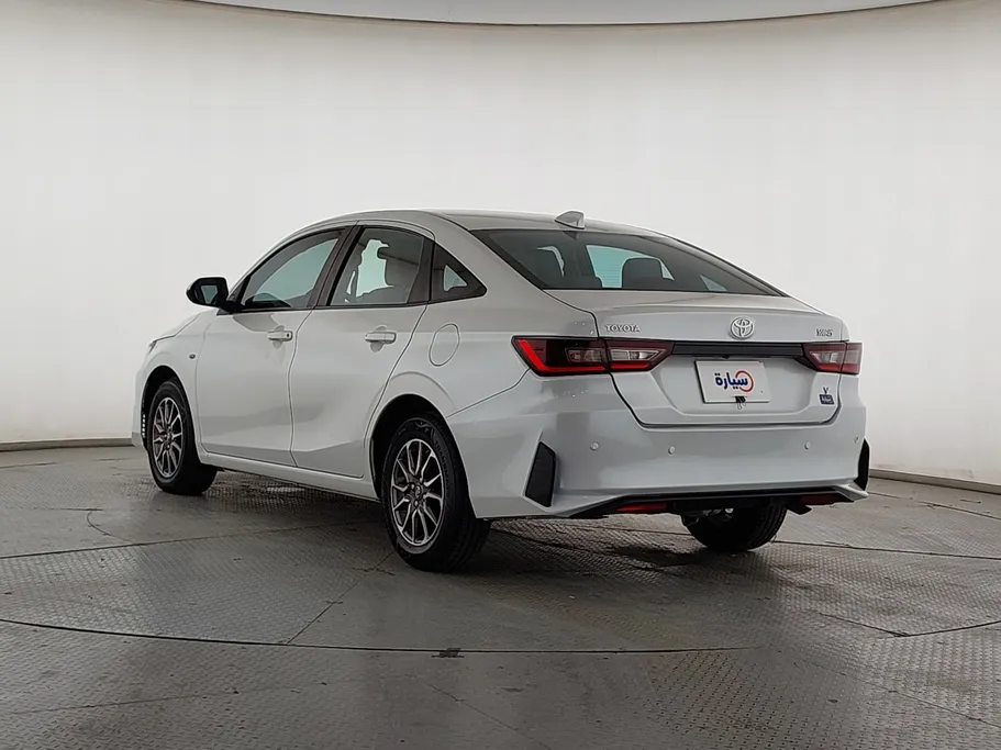 2023 Toyota Yaris  Y 