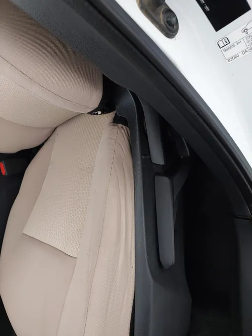 2023 Toyota Yaris  Y 