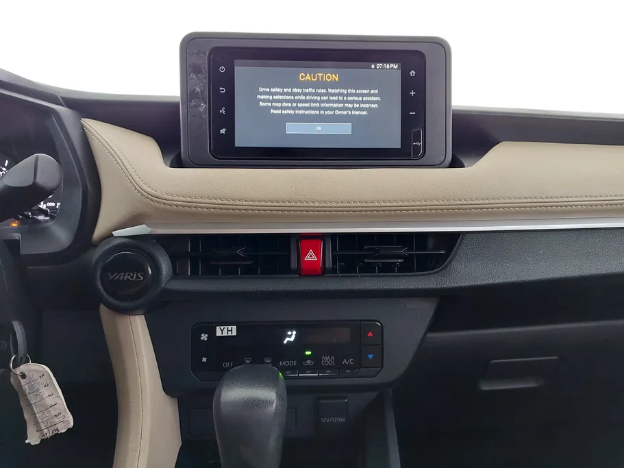 2023 Toyota Yaris  Y 