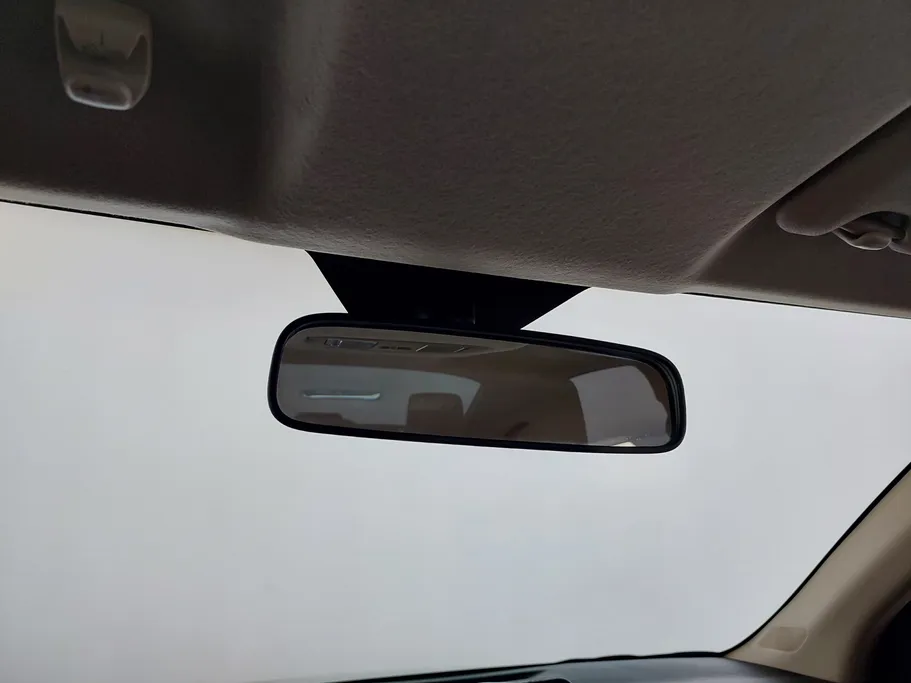 2023 Toyota Yaris  Y 