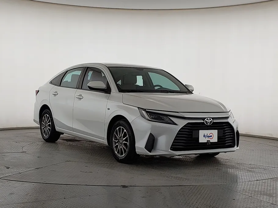 2023 Toyota Yaris  Y 