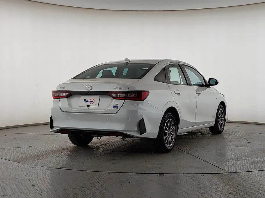 2023 Toyota Yaris  Y 