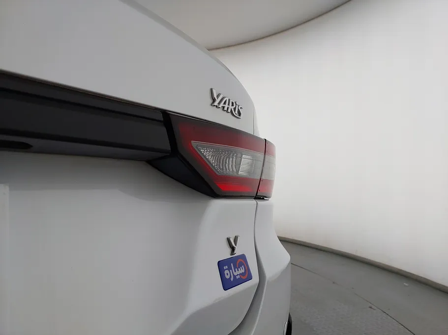 2023 Toyota Yaris  Y 