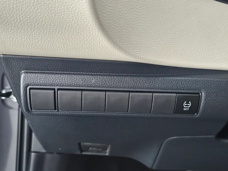 2024 Toyota Corolla XLI 