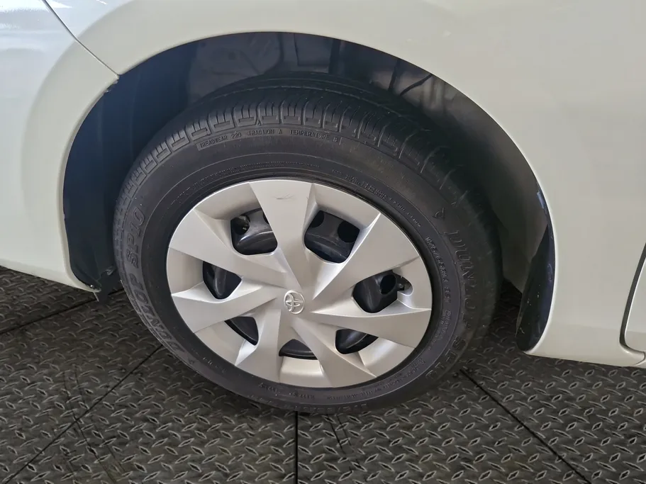 2021 Toyota Yaris  Y 