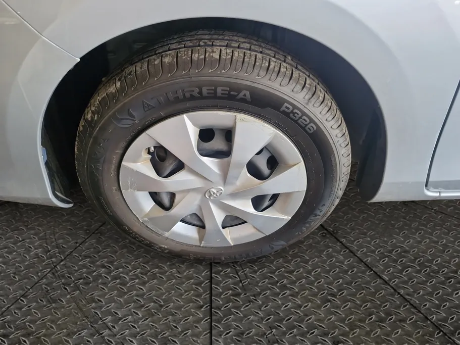 2021 Toyota Yaris  Y 