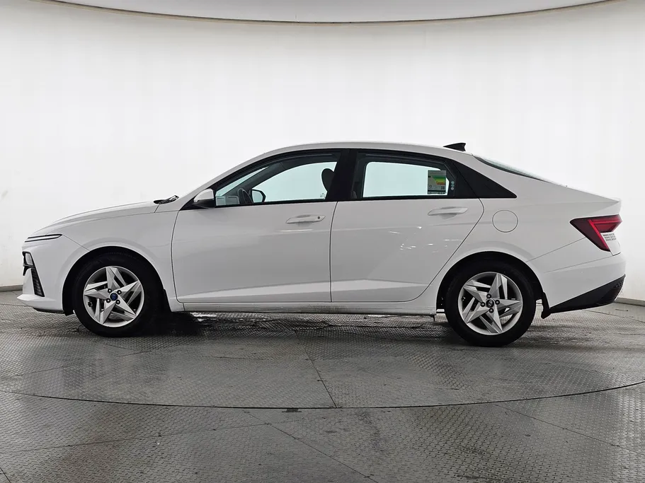2024 Hyundai Accent Smart 