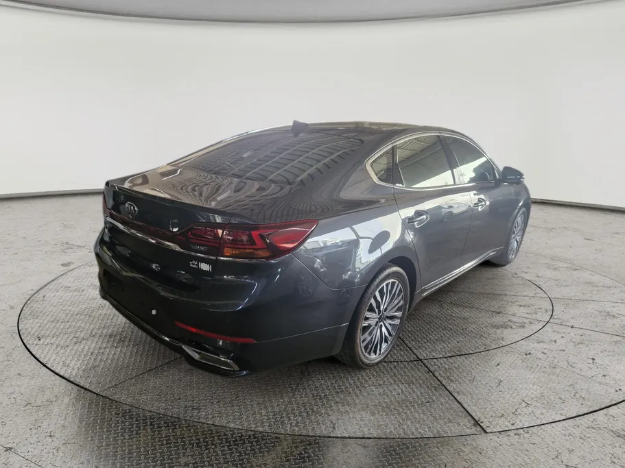 2021 Kia K7  