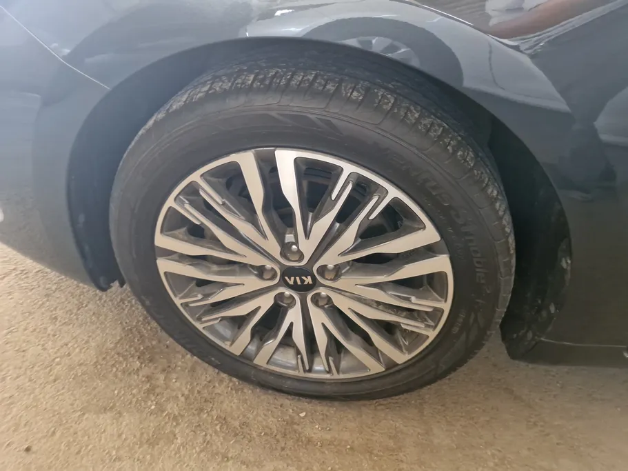 2021 Kia K7  