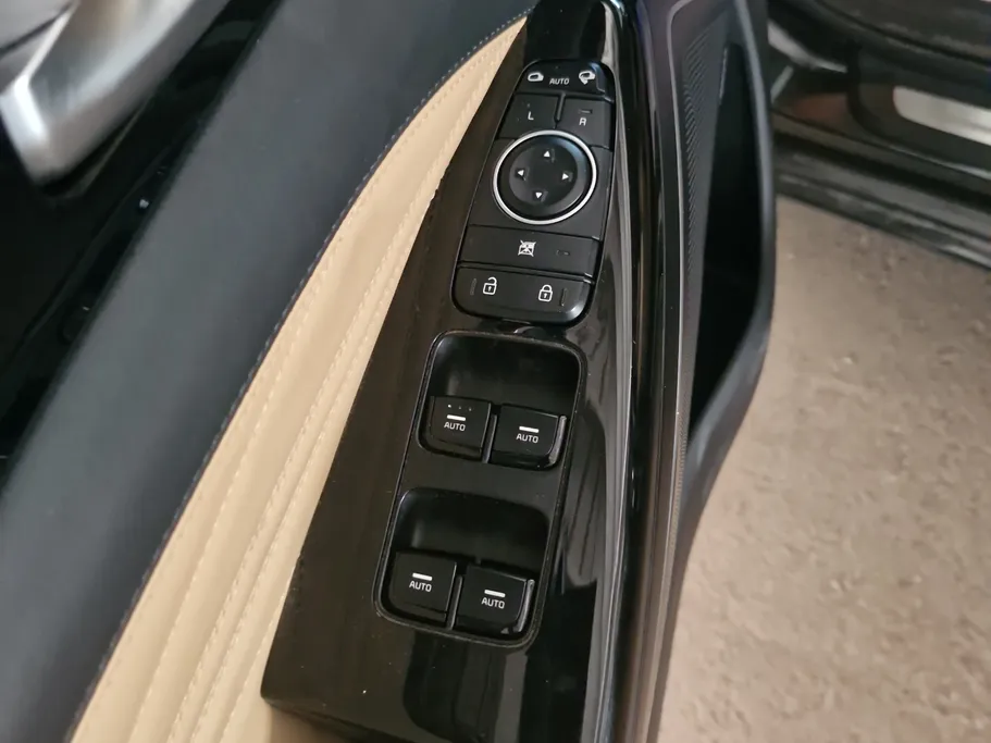 2021 Kia K7  
